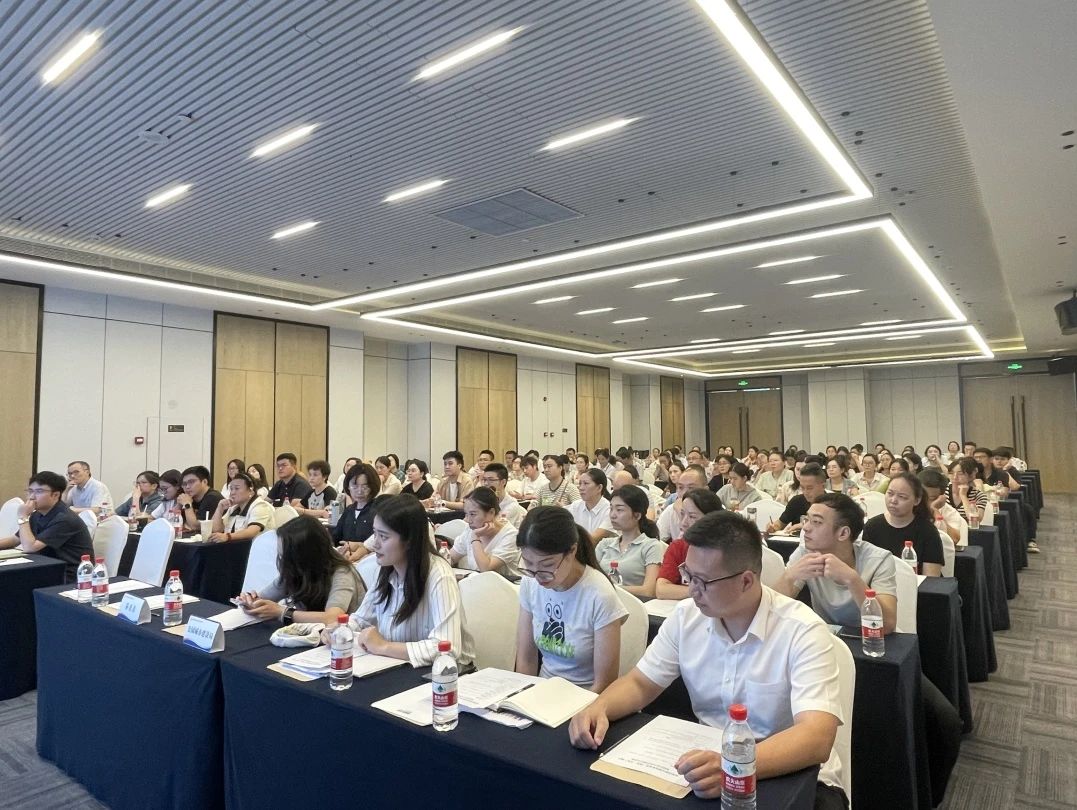成都高新区建筑业企业“四库一平台”项目业绩信息入库培训成功举办